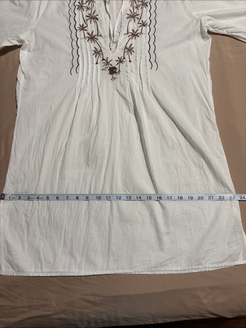 Tommy Bahama White Cotton Top with Brown Label and Embroidery - Picture 14 of 16